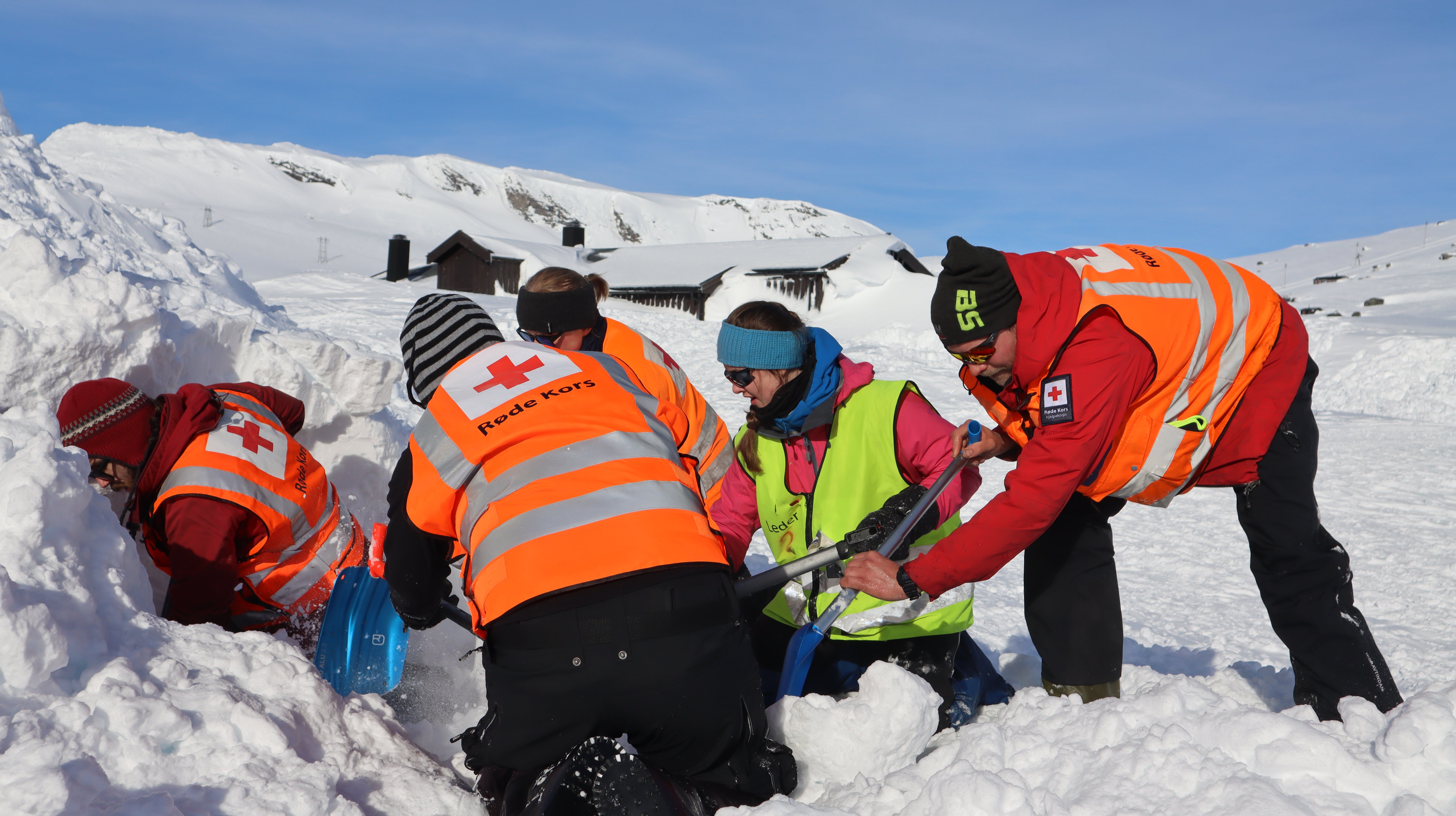 Skredsøker i fjellet. Flørstehjelp